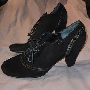 Black Aerosoles booties Size 9.5